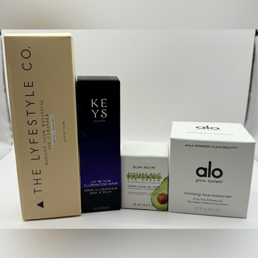 Daily Glow Clean Skincare Set – 4-Piece Bundle